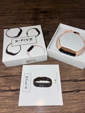 Fitness Tracker Smartwatch - Rose Gold